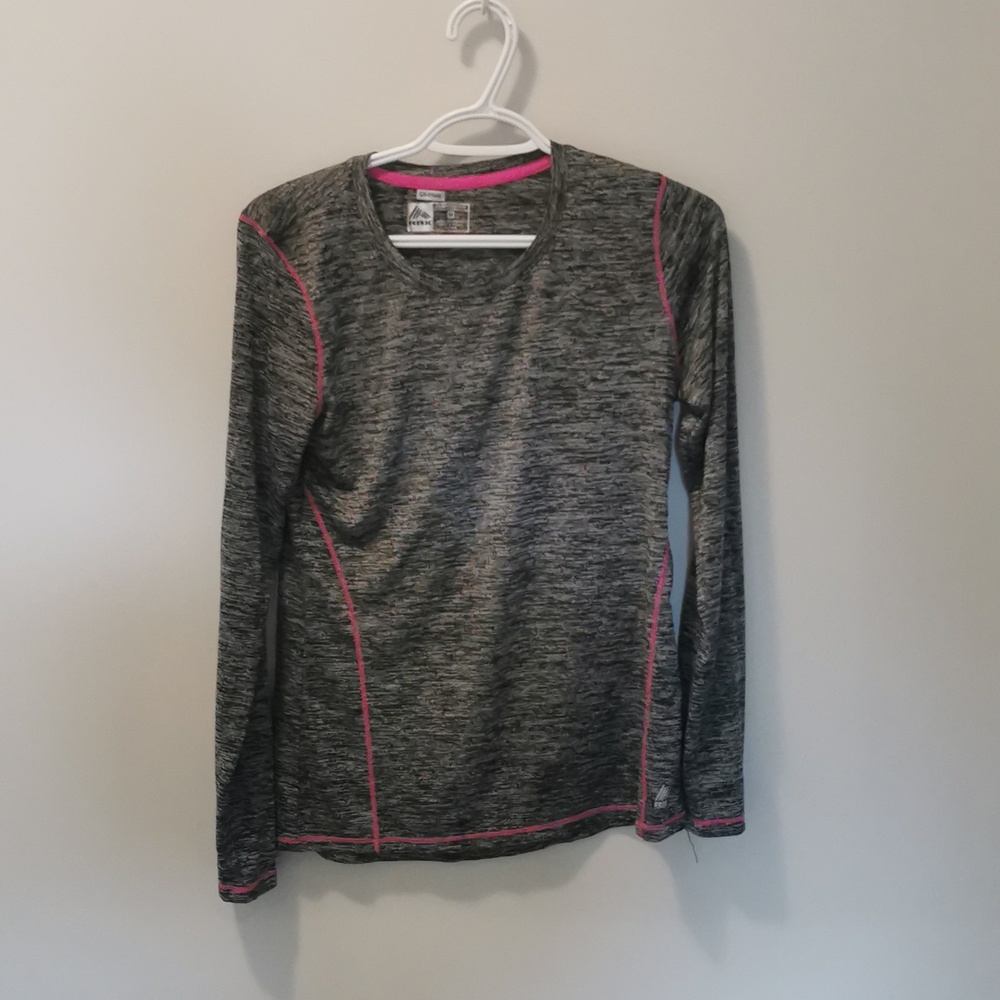 RBX size medium performance workout shirt excellent condition!